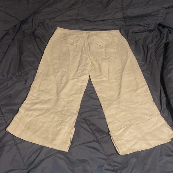 Charlotte Russe capris size 8 - Picture 4 of 4